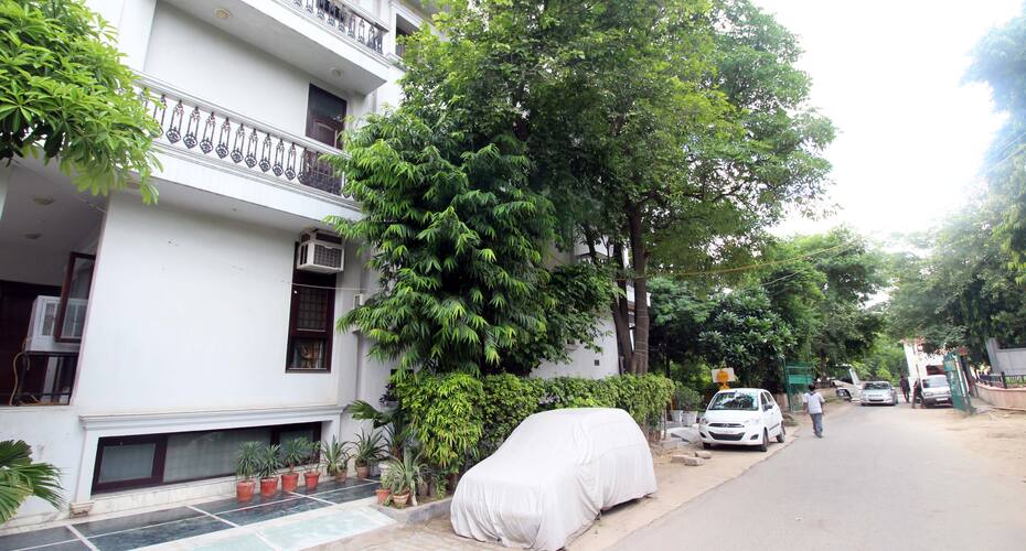 TG Stays Lajpat Nagar, New Delhi 1